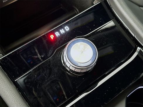 Used 2022 Jeep Grand Cherokee Overland image 32