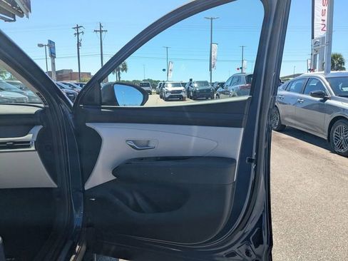 Used 2025 Hyundai Tucson Limited FWD image 37