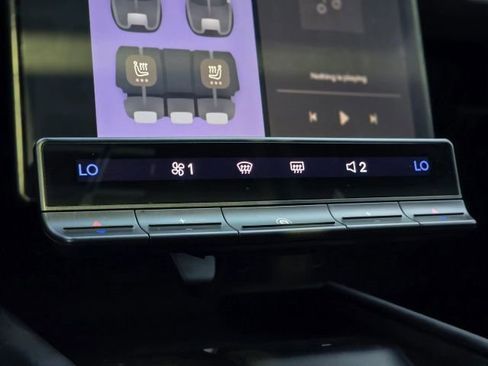 Used 2023 Fisker Ocean One image 18