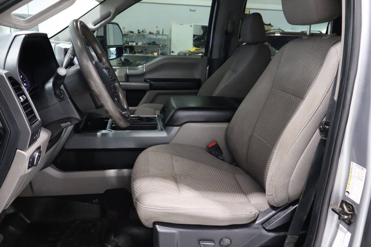Used 2021 Ford F350 XLT w/ XLT Premium Package AWD/4WD image 15