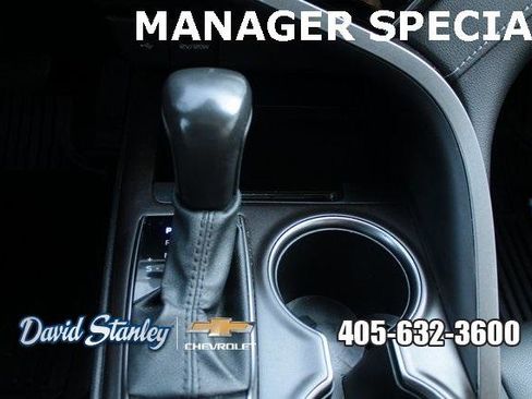 Used 2024 Toyota Camry SE image 20