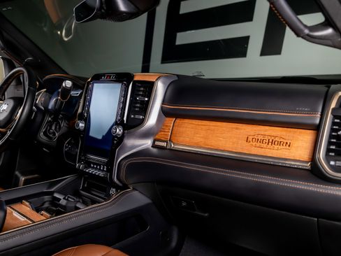 Used 2024 RAM 3500 Limited w/ Safety Group image 21