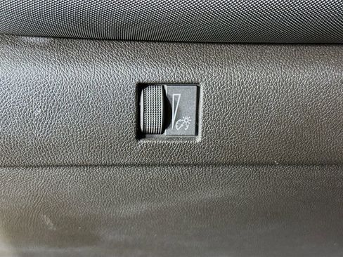 Used 2023 Chevrolet Colorado Z71 w/ Z71 Convenience Package 2 image 10