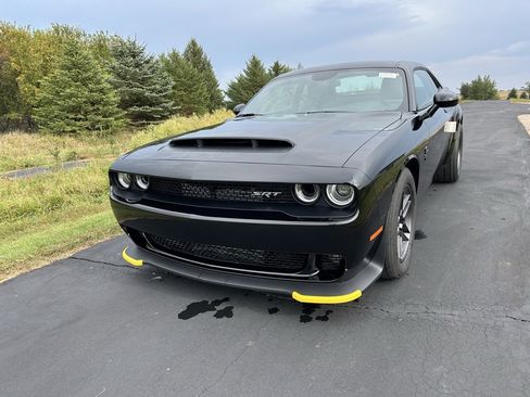 Used 2023 Dodge Challenger SRT Hellcat Redeye image 3