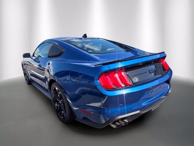 Used 2022 Ford Mustang GT w/ Black Accent Package RWD image 2