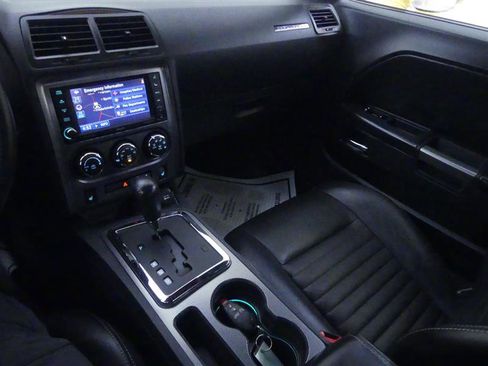 Used 2012 Dodge Challenger R/T RWD image 14