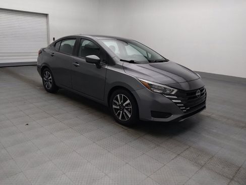 Used 2025 Nissan Versa SV FWD image 11