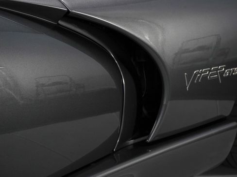 Used 2002 Dodge Viper GTS RWD image 25