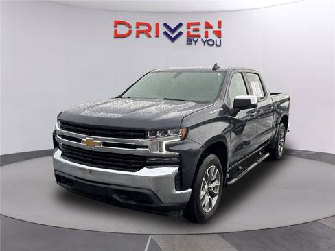 Used 2022 Chevrolet Silverado 1500 LT AWD/4WD image 8