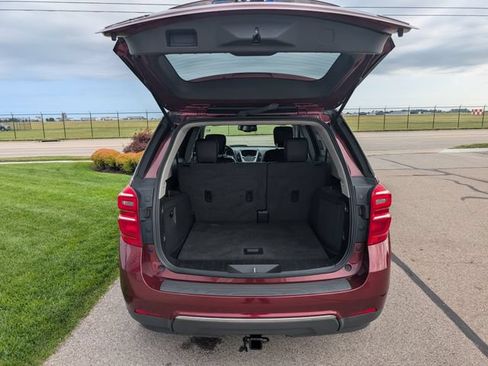 Used 2017 Chevrolet Equinox Premier FWD image 8