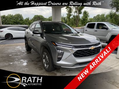 Used 2025 Chevrolet Trax LT