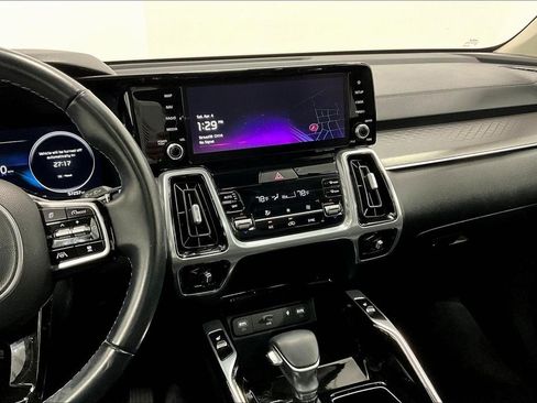 Used 2023 Kia Sorento SX image 8