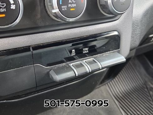 Used 2022 RAM 1500 Big Horn AWD/4WD image 25