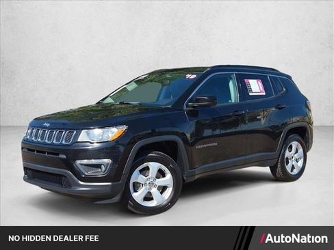 Used 2019 Jeep Compass Latitude w/ Cold Weather Group AWD/4WD image 1