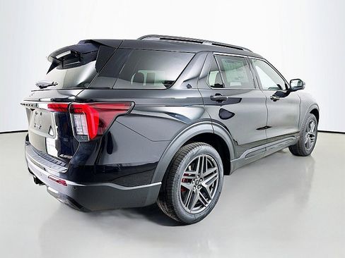 New 2026 Ford Explorer ST-Line AWD/4WD image 7