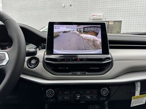 New 2026 Jeep Compass Limited image 27