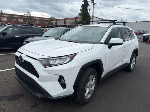 Used 2020 Toyota RAV4 XLE w/ XLE Grade Weather Package image 1