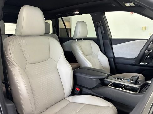 Used 2025 Lexus TX 350 AWD w/ Technology Package image 19