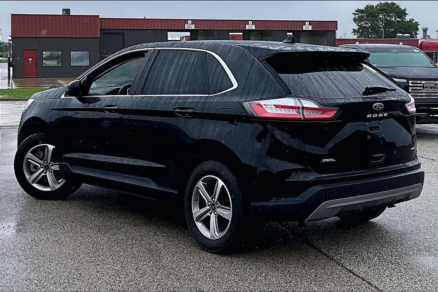 Used 2023 Ford Edge SEL w/ Convenience Package AWD/4WD image 6