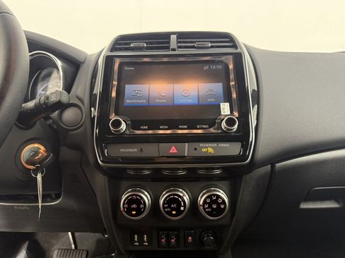 Used 2025 Mitsubishi Outlander Sport AWD image 18