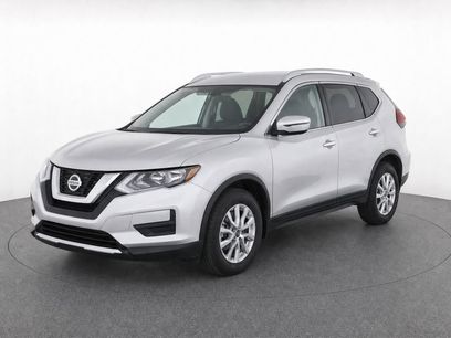 Used 2017 Nissan Rogue SV