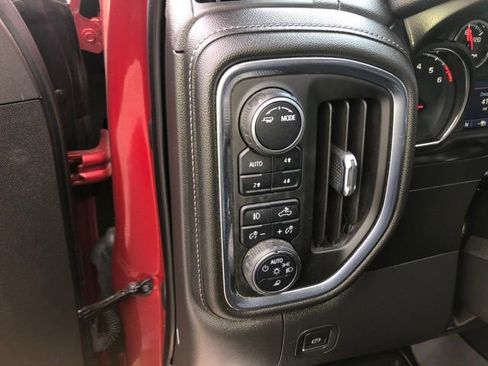 Used 2021 Chevrolet Silverado 1500 LTZ AWD/4WD image 17