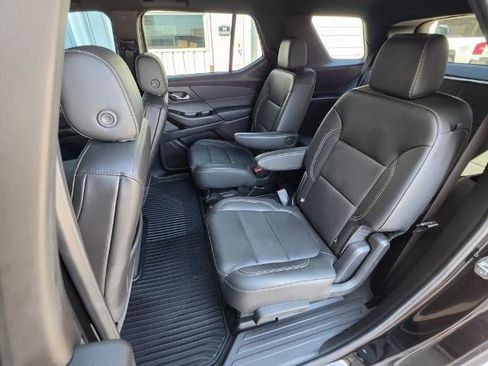 Used 2022 Chevrolet Traverse LT AWD/4WD image 26