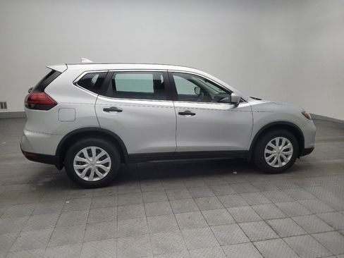 Used 2019 Nissan Rogue S FWD image 10
