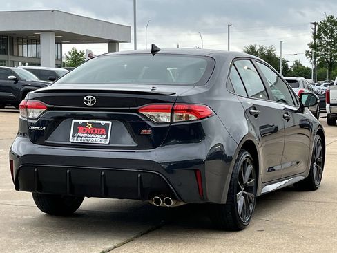 Used 2023 Toyota Corolla SE w/ SE Premium Package FWD image 4