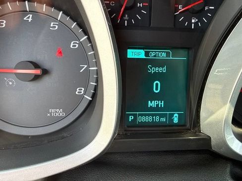Used 2015 Chevrolet Equinox LT w/ Driver Convenience Package AWD/4WD image 6