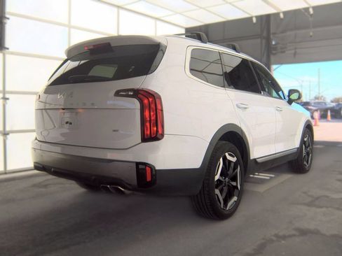 Used 2025 Kia Telluride S AWD/4WD image 4