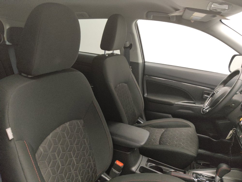 Used 2025 Mitsubishi Outlander Sport AWD image 21