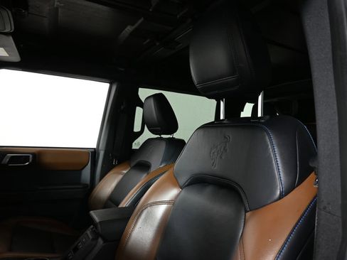 Used 2024 Ford Bronco Outer Banks image 5