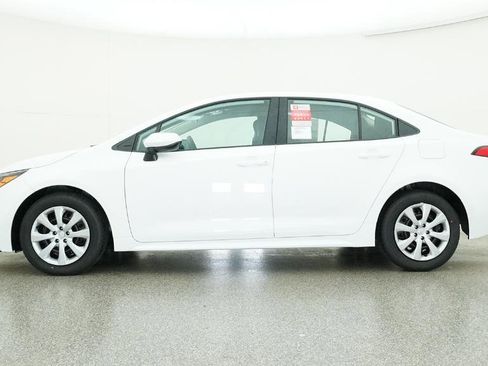 New 2026 Toyota Corolla LE image 32