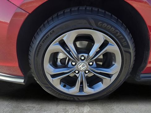 Used 2023 Honda Accord EX image 10