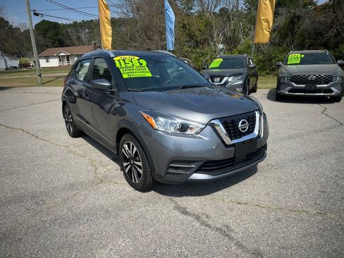 Used 2020 Nissan Kicks SV image 7