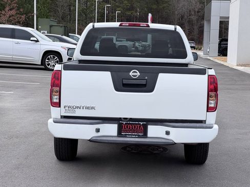 Used 2019 Nissan Frontier S image 9