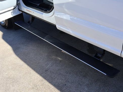 Used 2022 Ford F450 Limited w/ FX4 Off-Road Package image 38