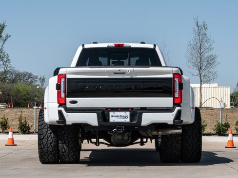 Used 2025 Ford F450 Platinum image 7