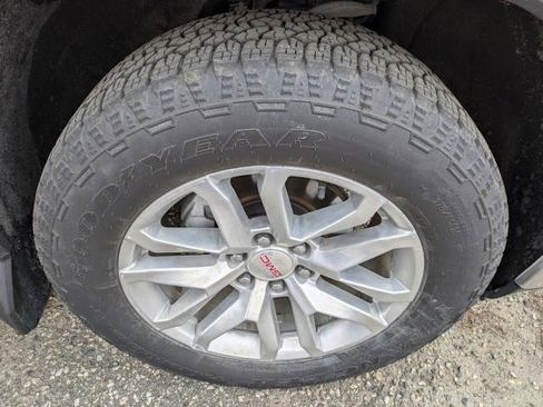 Used 2021 GMC Sierra 1500 SLT image 26