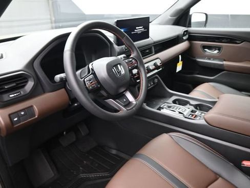 New 2026 Honda Pilot TrailSport image 19