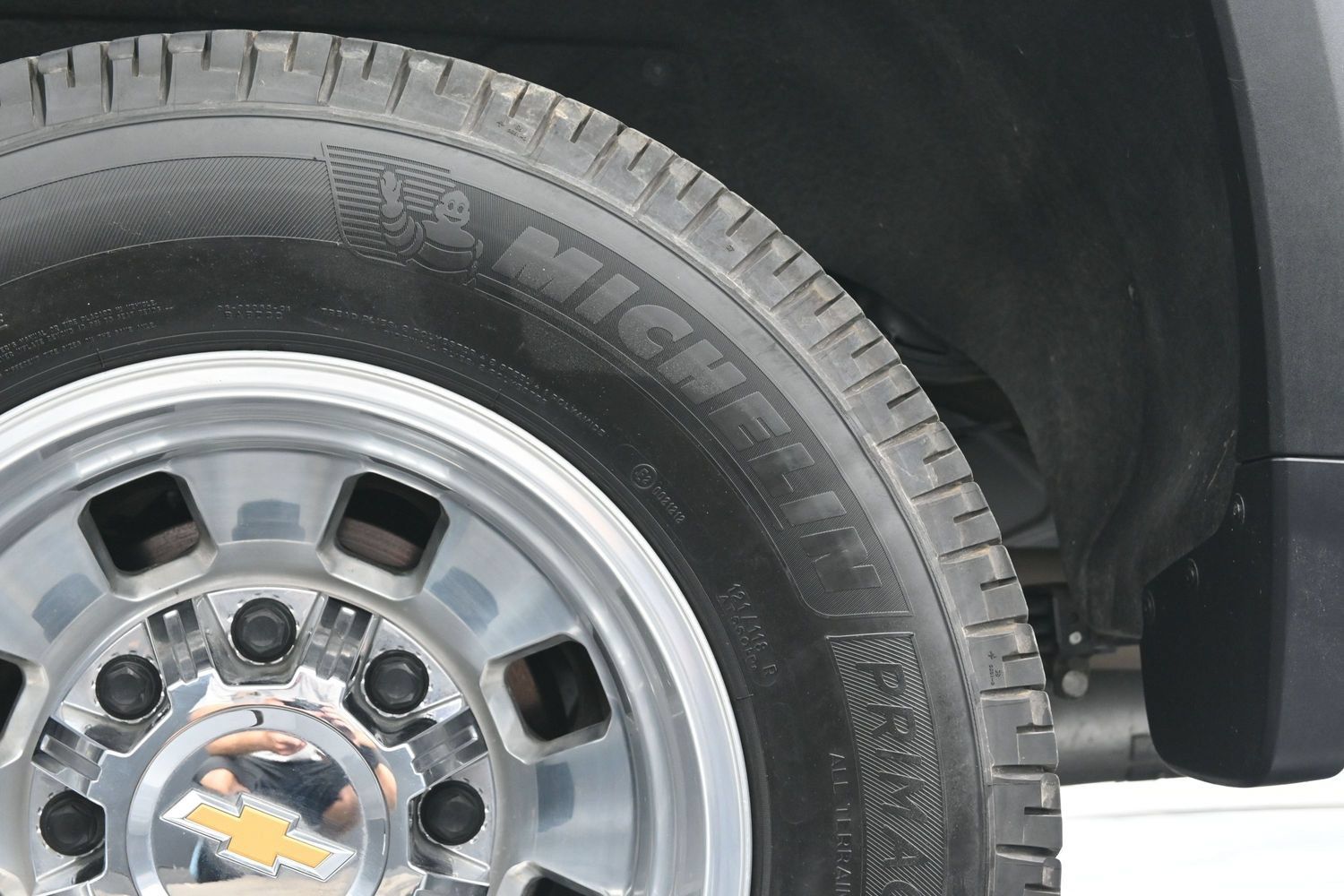 Used 2024 Chevrolet Silverado 3500 High Country w/ High Country Premium Package AWD/4WD image 44