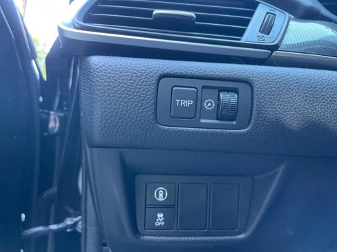 Used 2018 Honda Accord Sport image 14
