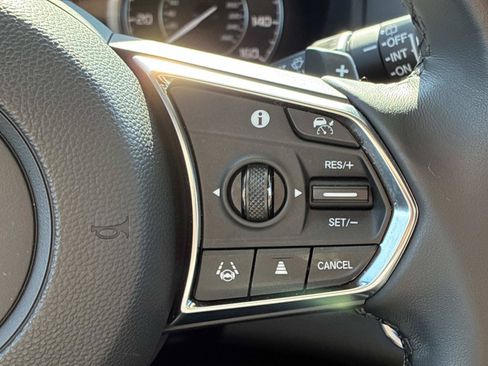 Used 2025 Acura RDX SH-AWD image 28