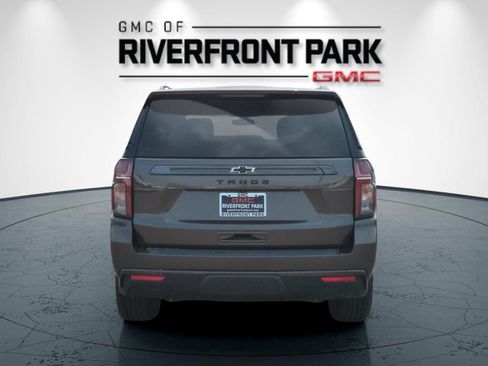 Used 2021 Chevrolet Tahoe Z71 w/ Z71 Signature Package AWD/4WD image 4