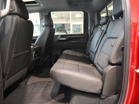 New 2026 GMC Sierra 2500 SLT w/ SLT Premium Package AWD/4WD image 14