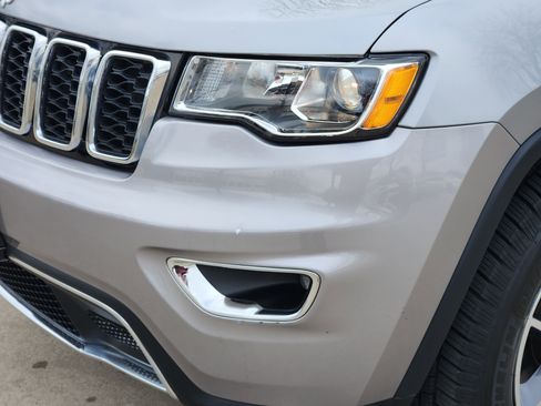 Used 2019 Jeep Grand Cherokee Limited image 6