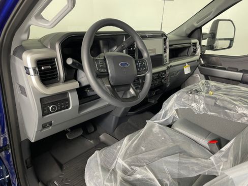New 2026 Ford F350 XLT w/ XLT Premium Package AWD/4WD image 2