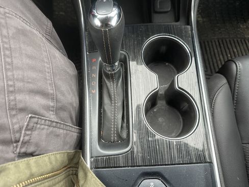 Used 2016 Chevrolet Impala LT w/ Convenience Package image 23