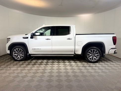 Used 2023 GMC Sierra 1500 Denali AWD/4WD image 3